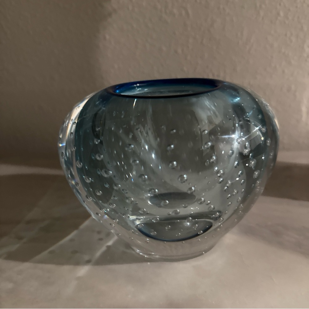 Waterford " Sea Mist " Crystal "Evolutions" Art Glass Vase Blue with Bullicante - Picture 3 of 4